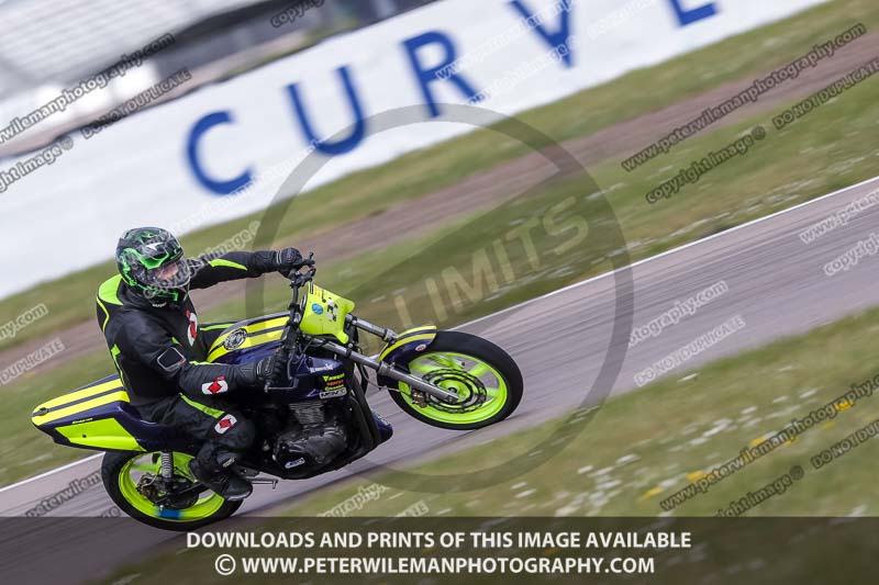 Rockingham no limits trackday;enduro digital images;event digital images;eventdigitalimages;no limits trackdays;peter wileman photography;racing digital images;rockingham raceway northamptonshire;rockingham trackday photographs;trackday digital images;trackday photos