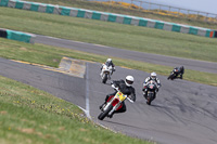 anglesey-no-limits-trackday;anglesey-photographs;anglesey-trackday-photographs;enduro-digital-images;event-digital-images;eventdigitalimages;no-limits-trackdays;peter-wileman-photography;racing-digital-images;trac-mon;trackday-digital-images;trackday-photos;ty-croes