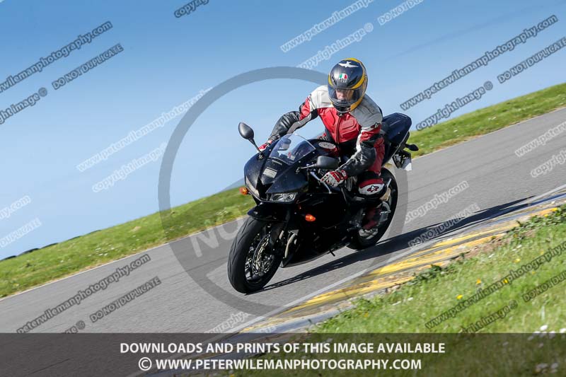 anglesey no limits trackday;anglesey photographs;anglesey trackday photographs;enduro digital images;event digital images;eventdigitalimages;no limits trackdays;peter wileman photography;racing digital images;trac mon;trackday digital images;trackday photos;ty croes