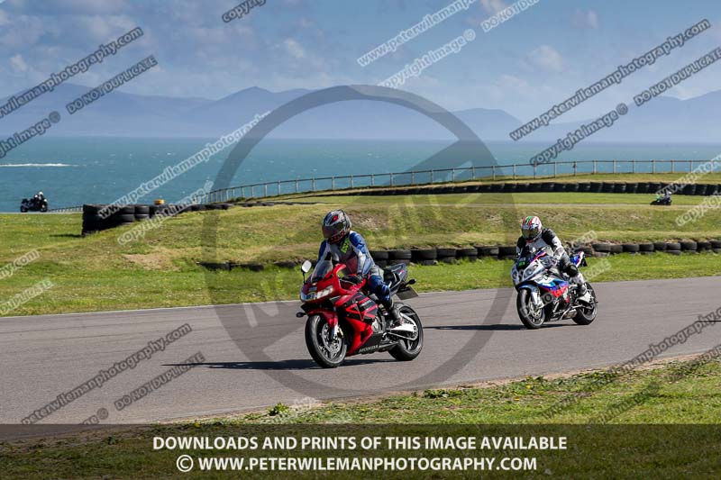 anglesey no limits trackday;anglesey photographs;anglesey trackday photographs;enduro digital images;event digital images;eventdigitalimages;no limits trackdays;peter wileman photography;racing digital images;trac mon;trackday digital images;trackday photos;ty croes