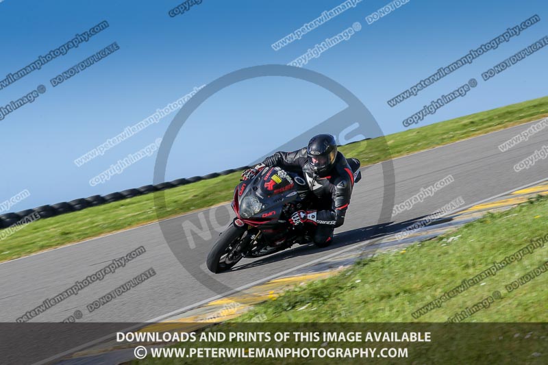 anglesey no limits trackday;anglesey photographs;anglesey trackday photographs;enduro digital images;event digital images;eventdigitalimages;no limits trackdays;peter wileman photography;racing digital images;trac mon;trackday digital images;trackday photos;ty croes