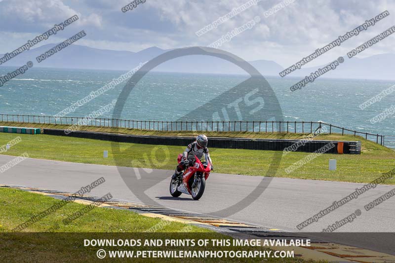 anglesey no limits trackday;anglesey photographs;anglesey trackday photographs;enduro digital images;event digital images;eventdigitalimages;no limits trackdays;peter wileman photography;racing digital images;trac mon;trackday digital images;trackday photos;ty croes