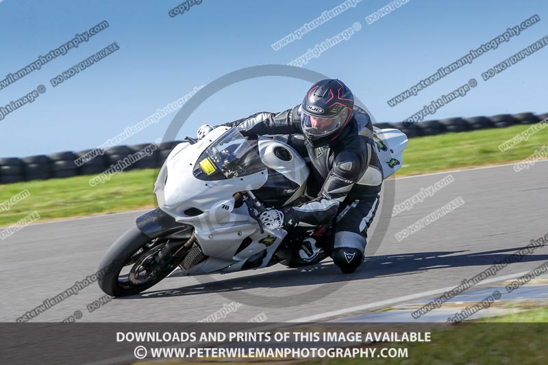 anglesey no limits trackday;anglesey photographs;anglesey trackday photographs;enduro digital images;event digital images;eventdigitalimages;no limits trackdays;peter wileman photography;racing digital images;trac mon;trackday digital images;trackday photos;ty croes