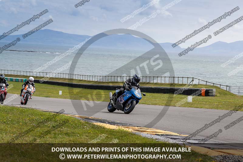 anglesey no limits trackday;anglesey photographs;anglesey trackday photographs;enduro digital images;event digital images;eventdigitalimages;no limits trackdays;peter wileman photography;racing digital images;trac mon;trackday digital images;trackday photos;ty croes