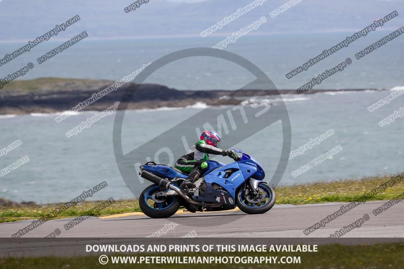 anglesey no limits trackday;anglesey photographs;anglesey trackday photographs;enduro digital images;event digital images;eventdigitalimages;no limits trackdays;peter wileman photography;racing digital images;trac mon;trackday digital images;trackday photos;ty croes