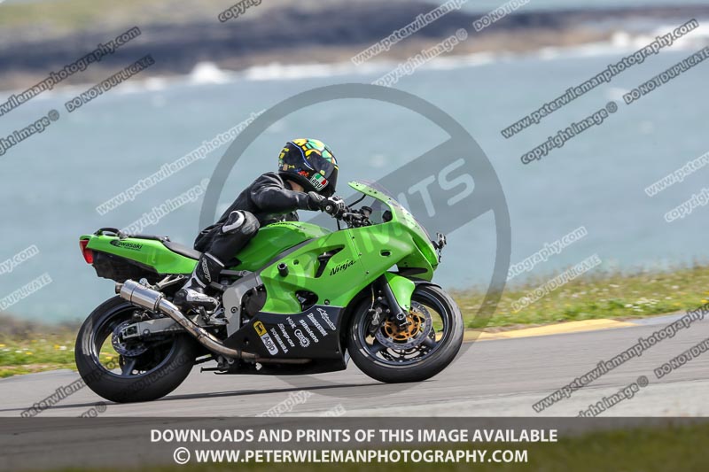 anglesey no limits trackday;anglesey photographs;anglesey trackday photographs;enduro digital images;event digital images;eventdigitalimages;no limits trackdays;peter wileman photography;racing digital images;trac mon;trackday digital images;trackday photos;ty croes