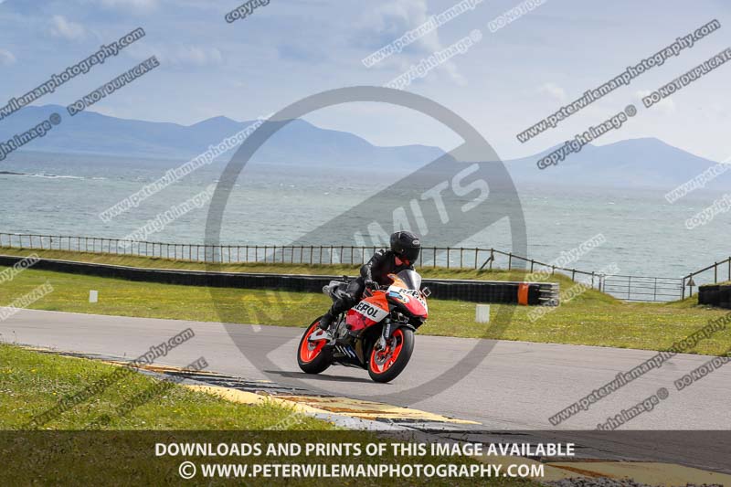 anglesey no limits trackday;anglesey photographs;anglesey trackday photographs;enduro digital images;event digital images;eventdigitalimages;no limits trackdays;peter wileman photography;racing digital images;trac mon;trackday digital images;trackday photos;ty croes