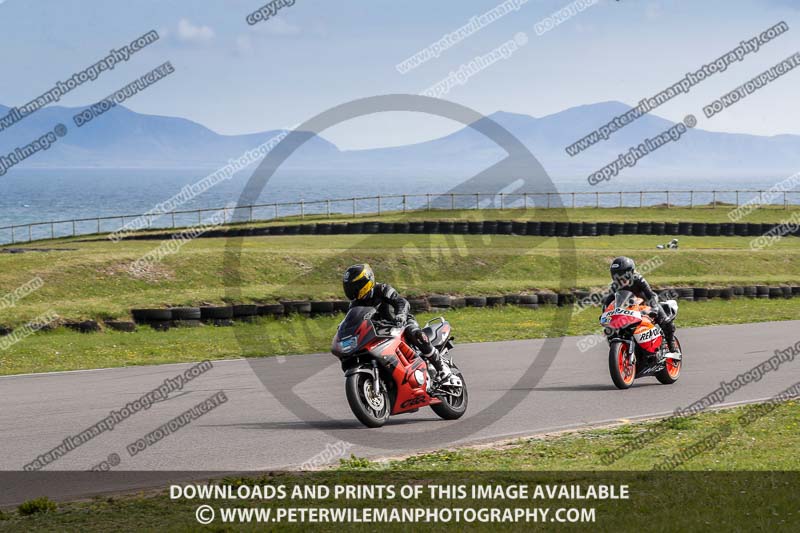 anglesey no limits trackday;anglesey photographs;anglesey trackday photographs;enduro digital images;event digital images;eventdigitalimages;no limits trackdays;peter wileman photography;racing digital images;trac mon;trackday digital images;trackday photos;ty croes