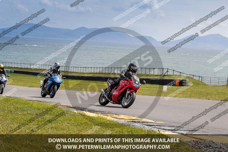 anglesey no limits trackday;anglesey photographs;anglesey trackday photographs;enduro digital images;event digital images;eventdigitalimages;no limits trackdays;peter wileman photography;racing digital images;trac mon;trackday digital images;trackday photos;ty croes