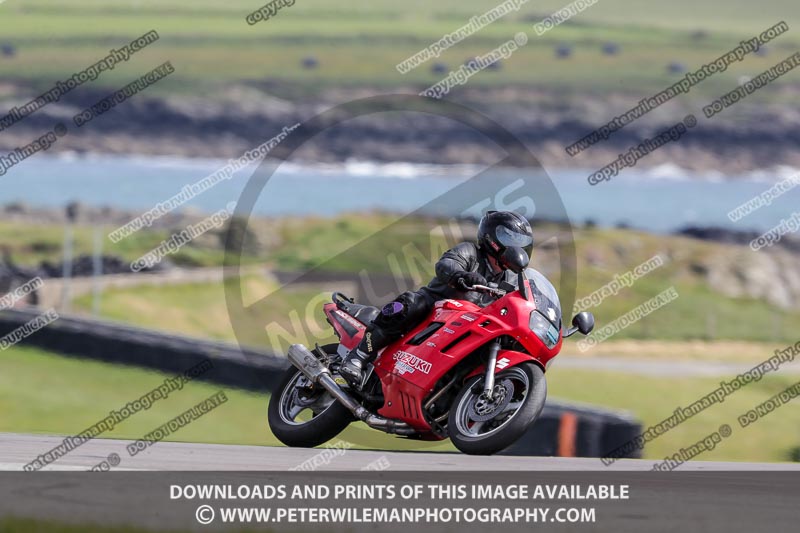 anglesey no limits trackday;anglesey photographs;anglesey trackday photographs;enduro digital images;event digital images;eventdigitalimages;no limits trackdays;peter wileman photography;racing digital images;trac mon;trackday digital images;trackday photos;ty croes