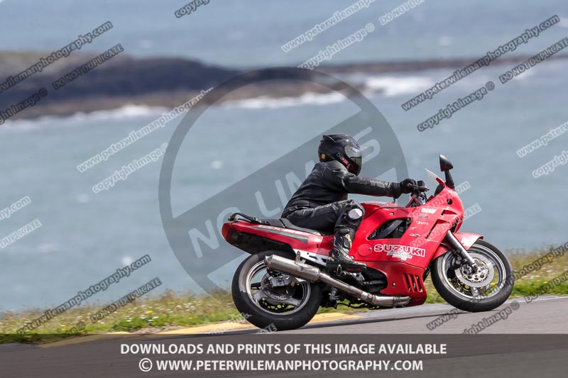 anglesey no limits trackday;anglesey photographs;anglesey trackday photographs;enduro digital images;event digital images;eventdigitalimages;no limits trackdays;peter wileman photography;racing digital images;trac mon;trackday digital images;trackday photos;ty croes