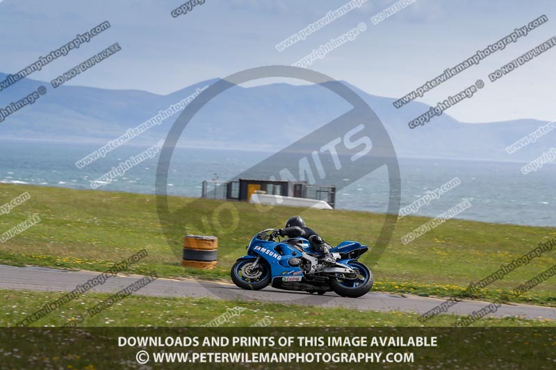 anglesey no limits trackday;anglesey photographs;anglesey trackday photographs;enduro digital images;event digital images;eventdigitalimages;no limits trackdays;peter wileman photography;racing digital images;trac mon;trackday digital images;trackday photos;ty croes