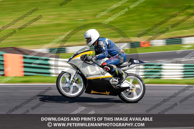 cadwell no limits trackday;cadwell park;cadwell park photographs;cadwell trackday photographs;enduro digital images;event digital images;eventdigitalimages;no limits trackdays;peter wileman photography;racing digital images;trackday digital images;trackday photos