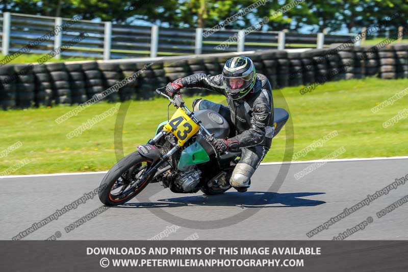 cadwell no limits trackday;cadwell park;cadwell park photographs;cadwell trackday photographs;enduro digital images;event digital images;eventdigitalimages;no limits trackdays;peter wileman photography;racing digital images;trackday digital images;trackday photos