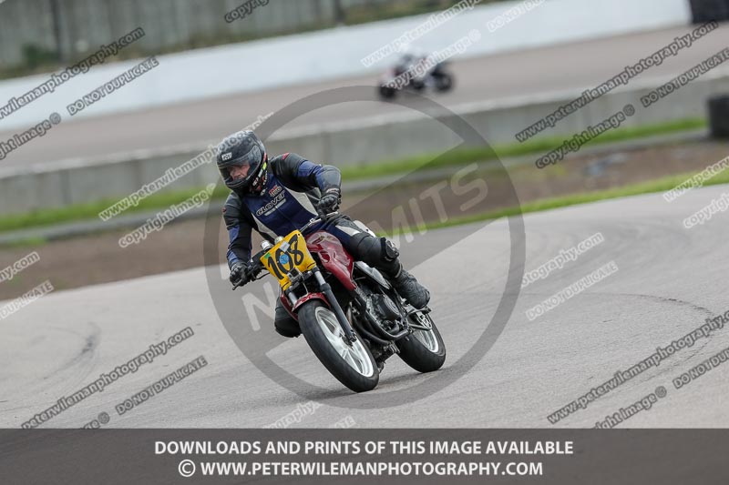 Rockingham no limits trackday;enduro digital images;event digital images;eventdigitalimages;no limits trackdays;peter wileman photography;racing digital images;rockingham raceway northamptonshire;rockingham trackday photographs;trackday digital images;trackday photos