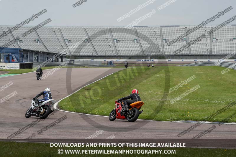 Rockingham no limits trackday;enduro digital images;event digital images;eventdigitalimages;no limits trackdays;peter wileman photography;racing digital images;rockingham raceway northamptonshire;rockingham trackday photographs;trackday digital images;trackday photos