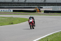 Rockingham-no-limits-trackday;enduro-digital-images;event-digital-images;eventdigitalimages;no-limits-trackdays;peter-wileman-photography;racing-digital-images;rockingham-raceway-northamptonshire;rockingham-trackday-photographs;trackday-digital-images;trackday-photos