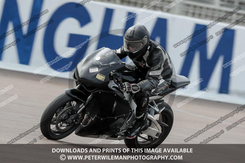 Rockingham no limits trackday;enduro digital images;event digital images;eventdigitalimages;no limits trackdays;peter wileman photography;racing digital images;rockingham raceway northamptonshire;rockingham trackday photographs;trackday digital images;trackday photos