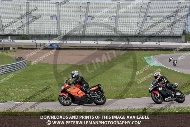 Rockingham no limits trackday;enduro digital images;event digital images;eventdigitalimages;no limits trackdays;peter wileman photography;racing digital images;rockingham raceway northamptonshire;rockingham trackday photographs;trackday digital images;trackday photos