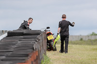 Rockingham-no-limits-trackday;enduro-digital-images;event-digital-images;eventdigitalimages;no-limits-trackdays;peter-wileman-photography;racing-digital-images;rockingham-raceway-northamptonshire;rockingham-trackday-photographs;trackday-digital-images;trackday-photos