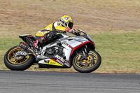 motorbikes;no-limits;october-2017;peter-wileman-photography;portimao;portugal;trackday-digital-images