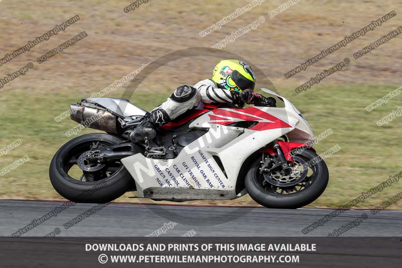 motorbikes;no limits;october 2017;peter wileman photography;portimao;portugal;trackday digital images