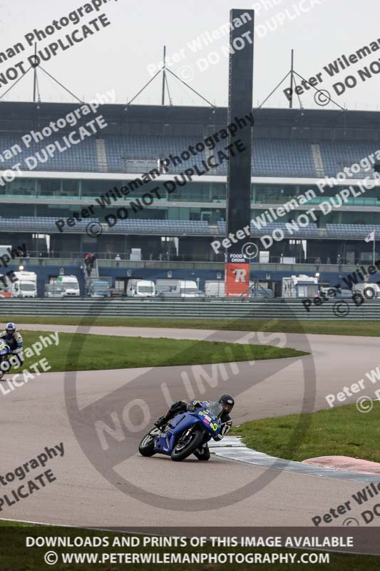 Rockingham no limits trackday;enduro digital images;event digital images;eventdigitalimages;no limits trackdays;peter wileman photography;racing digital images;rockingham raceway northamptonshire;rockingham trackday photographs;trackday digital images;trackday photos