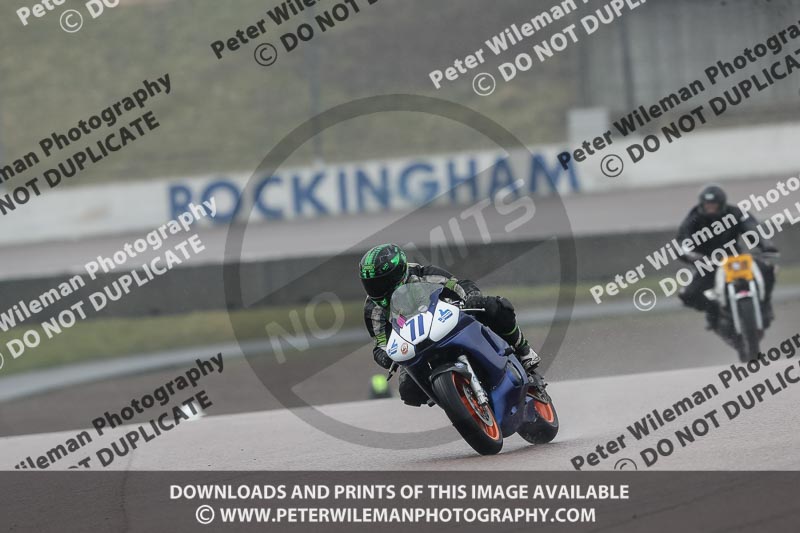 Rockingham no limits trackday;enduro digital images;event digital images;eventdigitalimages;no limits trackdays;peter wileman photography;racing digital images;rockingham raceway northamptonshire;rockingham trackday photographs;trackday digital images;trackday photos