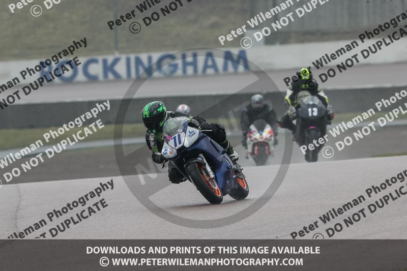 Rockingham no limits trackday;enduro digital images;event digital images;eventdigitalimages;no limits trackdays;peter wileman photography;racing digital images;rockingham raceway northamptonshire;rockingham trackday photographs;trackday digital images;trackday photos