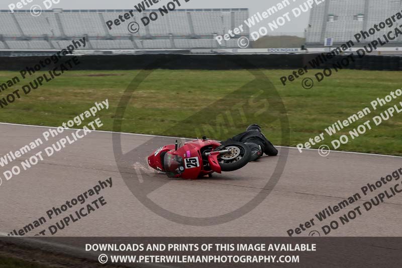 Rockingham no limits trackday;enduro digital images;event digital images;eventdigitalimages;no limits trackdays;peter wileman photography;racing digital images;rockingham raceway northamptonshire;rockingham trackday photographs;trackday digital images;trackday photos