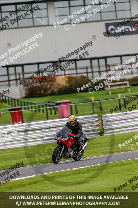 anglesey;brands hatch;cadwell park;croft;donington park;enduro digital images;event digital images;eventdigitalimages;mallory;no limits;oltonpark April 2018;oulton park;peter wileman photography;racing digital images;silverstone;snetterton;trackday digital images;trackday photos;vmcc banbury run;welsh 2 day enduro