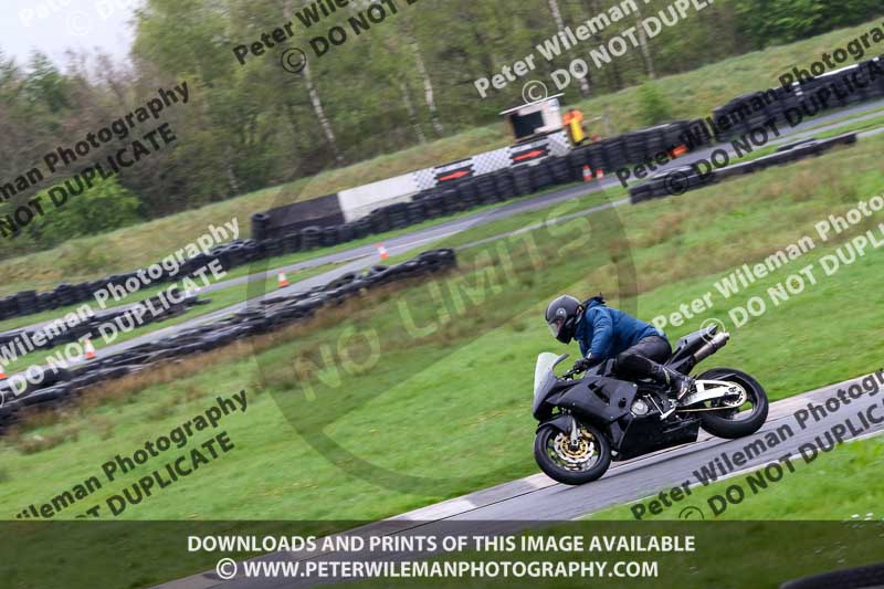 Three Sisters;Three Sisters photographs;Three Sisters trackday photographs;enduro digital images;event digital images;eventdigitalimages;lydden no limits trackday;no limits trackdays;peter wileman photography;racing digital images;trackday digital images;trackday photos