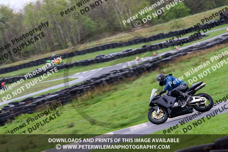 Three Sisters;Three Sisters photographs;Three Sisters trackday photographs;enduro digital images;event digital images;eventdigitalimages;lydden no limits trackday;no limits trackdays;peter wileman photography;racing digital images;trackday digital images;trackday photos