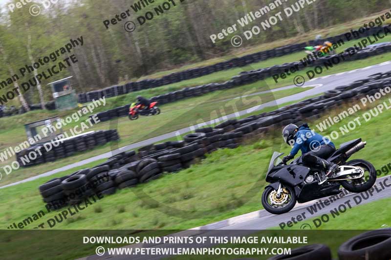 Three Sisters;Three Sisters photographs;Three Sisters trackday photographs;enduro digital images;event digital images;eventdigitalimages;lydden no limits trackday;no limits trackdays;peter wileman photography;racing digital images;trackday digital images;trackday photos