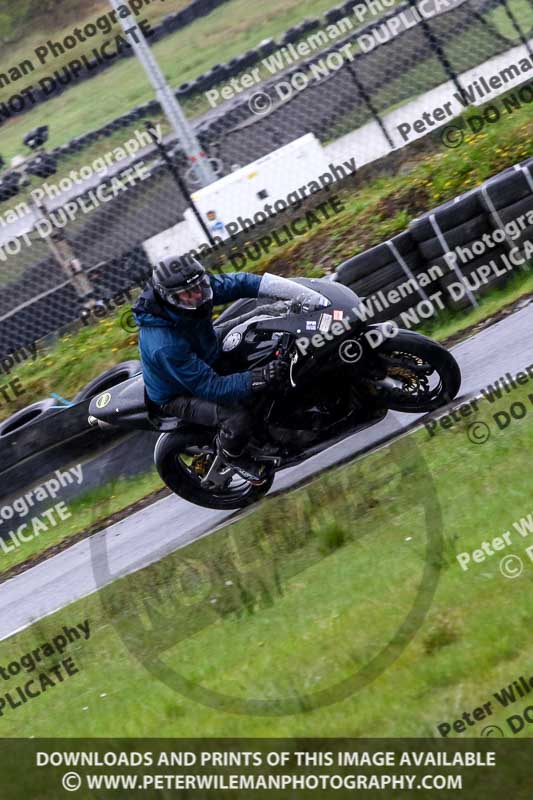 Three Sisters;Three Sisters photographs;Three Sisters trackday photographs;enduro digital images;event digital images;eventdigitalimages;lydden no limits trackday;no limits trackdays;peter wileman photography;racing digital images;trackday digital images;trackday photos