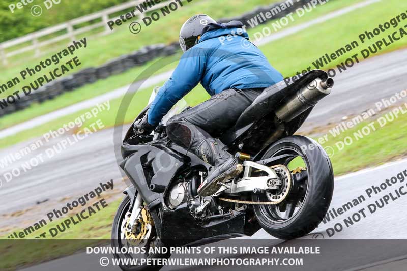 Three Sisters;Three Sisters photographs;Three Sisters trackday photographs;enduro digital images;event digital images;eventdigitalimages;lydden no limits trackday;no limits trackdays;peter wileman photography;racing digital images;trackday digital images;trackday photos