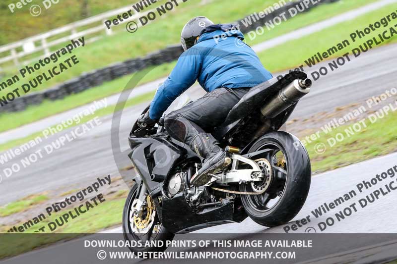 Three Sisters;Three Sisters photographs;Three Sisters trackday photographs;enduro digital images;event digital images;eventdigitalimages;lydden no limits trackday;no limits trackdays;peter wileman photography;racing digital images;trackday digital images;trackday photos