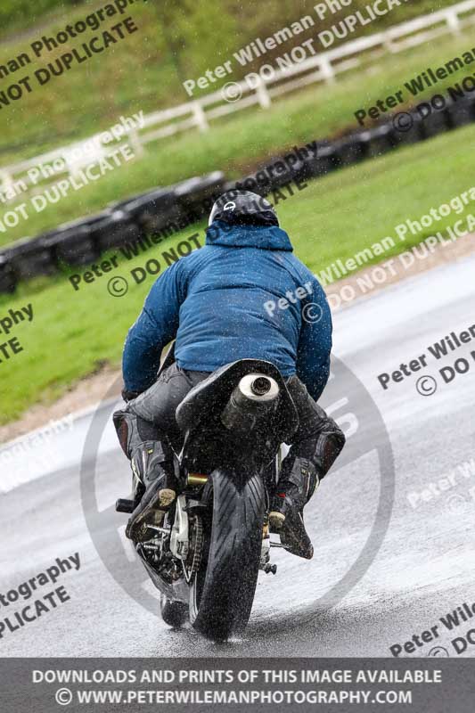 Three Sisters;Three Sisters photographs;Three Sisters trackday photographs;enduro digital images;event digital images;eventdigitalimages;lydden no limits trackday;no limits trackdays;peter wileman photography;racing digital images;trackday digital images;trackday photos