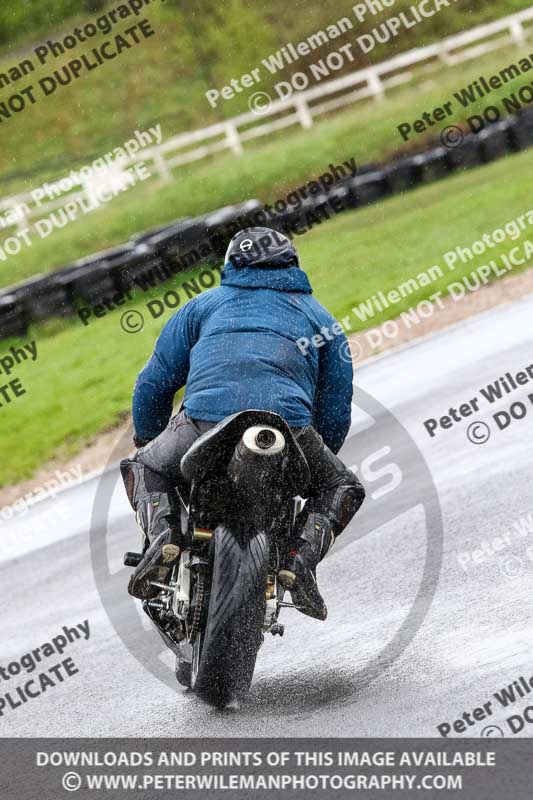 Three Sisters;Three Sisters photographs;Three Sisters trackday photographs;enduro digital images;event digital images;eventdigitalimages;lydden no limits trackday;no limits trackdays;peter wileman photography;racing digital images;trackday digital images;trackday photos