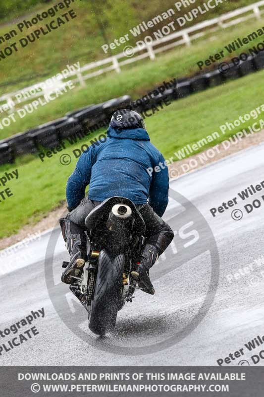 Three Sisters;Three Sisters photographs;Three Sisters trackday photographs;enduro digital images;event digital images;eventdigitalimages;lydden no limits trackday;no limits trackdays;peter wileman photography;racing digital images;trackday digital images;trackday photos