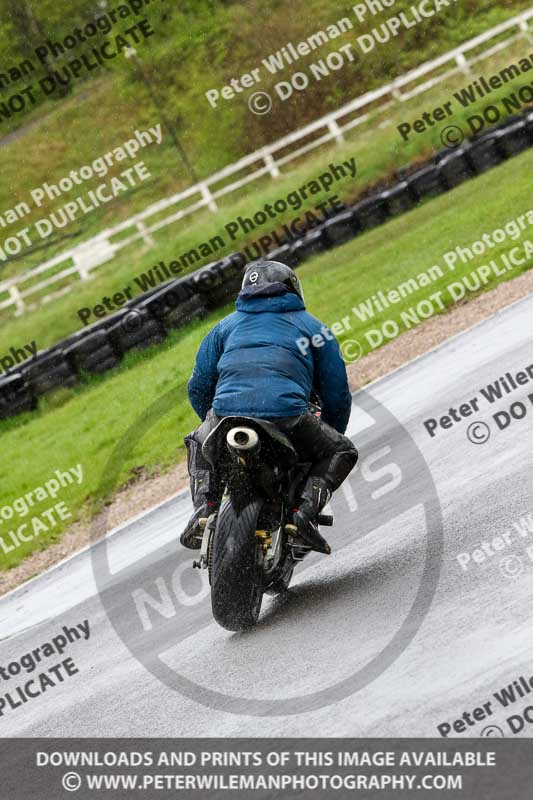 Three Sisters;Three Sisters photographs;Three Sisters trackday photographs;enduro digital images;event digital images;eventdigitalimages;lydden no limits trackday;no limits trackdays;peter wileman photography;racing digital images;trackday digital images;trackday photos