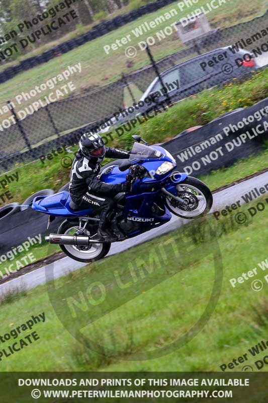 Three Sisters;Three Sisters photographs;Three Sisters trackday photographs;enduro digital images;event digital images;eventdigitalimages;lydden no limits trackday;no limits trackdays;peter wileman photography;racing digital images;trackday digital images;trackday photos