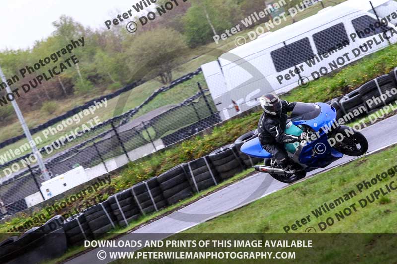 Three Sisters;Three Sisters photographs;Three Sisters trackday photographs;enduro digital images;event digital images;eventdigitalimages;lydden no limits trackday;no limits trackdays;peter wileman photography;racing digital images;trackday digital images;trackday photos