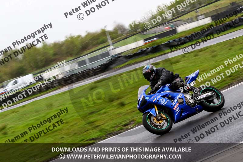 Three Sisters;Three Sisters photographs;Three Sisters trackday photographs;enduro digital images;event digital images;eventdigitalimages;lydden no limits trackday;no limits trackdays;peter wileman photography;racing digital images;trackday digital images;trackday photos