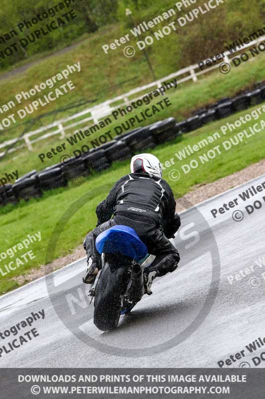 Three Sisters;Three Sisters photographs;Three Sisters trackday photographs;enduro digital images;event digital images;eventdigitalimages;lydden no limits trackday;no limits trackdays;peter wileman photography;racing digital images;trackday digital images;trackday photos