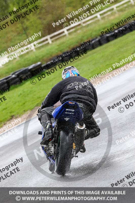 Three Sisters;Three Sisters photographs;Three Sisters trackday photographs;enduro digital images;event digital images;eventdigitalimages;lydden no limits trackday;no limits trackdays;peter wileman photography;racing digital images;trackday digital images;trackday photos