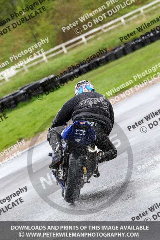 Three Sisters;Three Sisters photographs;Three Sisters trackday photographs;enduro digital images;event digital images;eventdigitalimages;lydden no limits trackday;no limits trackdays;peter wileman photography;racing digital images;trackday digital images;trackday photos