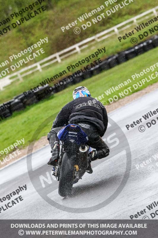 Three Sisters;Three Sisters photographs;Three Sisters trackday photographs;enduro digital images;event digital images;eventdigitalimages;lydden no limits trackday;no limits trackdays;peter wileman photography;racing digital images;trackday digital images;trackday photos