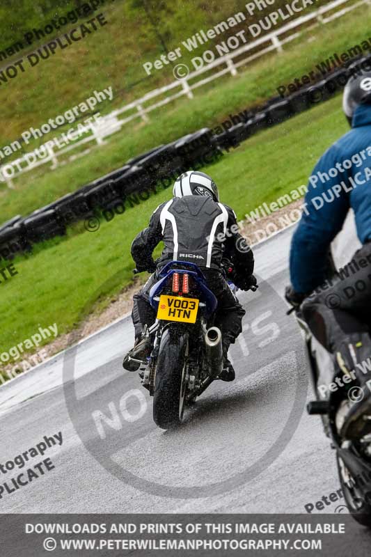 Three Sisters;Three Sisters photographs;Three Sisters trackday photographs;enduro digital images;event digital images;eventdigitalimages;lydden no limits trackday;no limits trackdays;peter wileman photography;racing digital images;trackday digital images;trackday photos