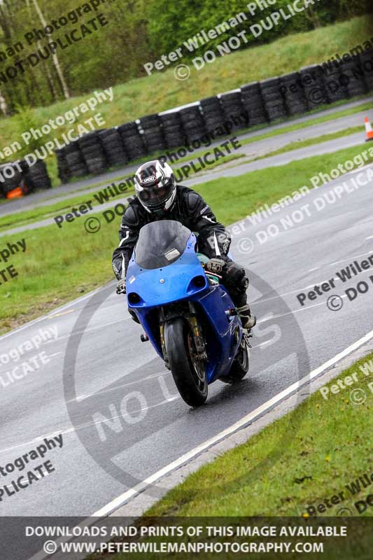 Three Sisters;Three Sisters photographs;Three Sisters trackday photographs;enduro digital images;event digital images;eventdigitalimages;lydden no limits trackday;no limits trackdays;peter wileman photography;racing digital images;trackday digital images;trackday photos